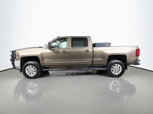 Used 2015 Chevrolet Silverado 2500 LTZ AWD/4WD image 9