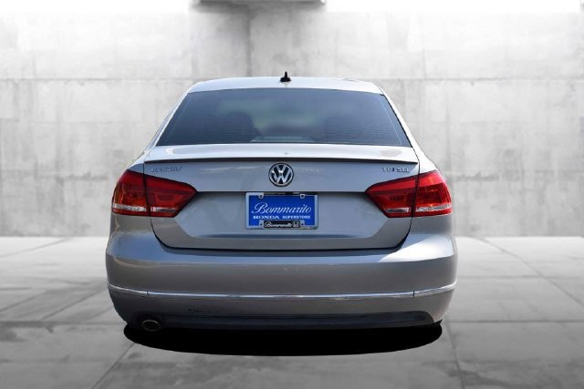 Used 2013 Volkswagen Passat TDI SEL Premium FWD image 6
