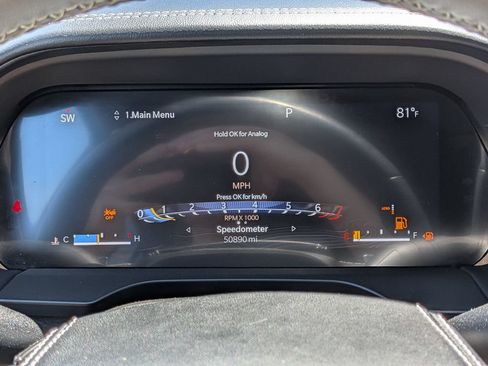 Used 2022 Jeep Grand Cherokee Overland w/ Luxury Tech Group IV AWD/4WD image 18