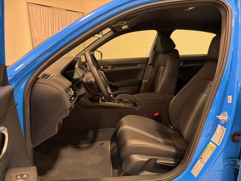 Used 2023 Honda Civic Sport image 10