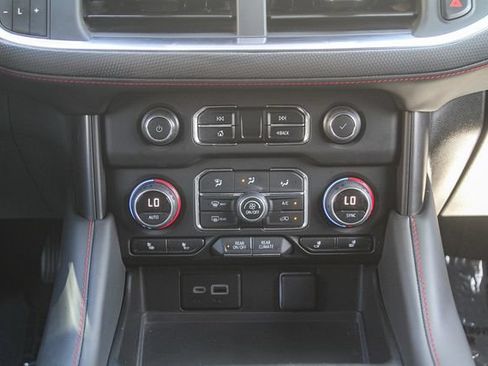 Used 2024 Chevrolet Suburban RST w/ Luxury Package RWD image 15