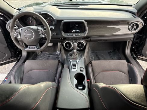 Used 2022 Chevrolet Camaro ZL1 RWD image 22