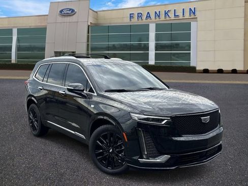 Used 2025 Cadillac XT6 Premium Luxury w/ Platinum Package AWD/4WD image 1