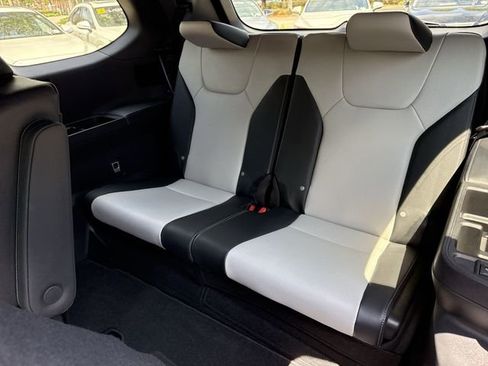 Certified 2025 Lexus TX 500h AWD w/ Technology Package image 23