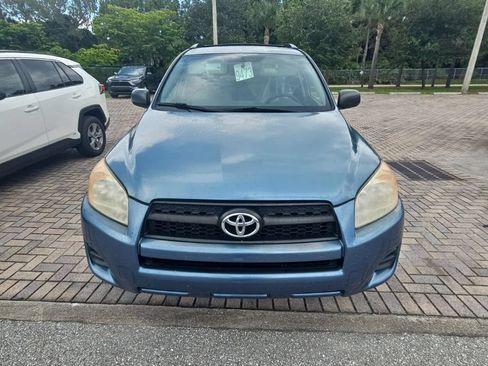 Used 2012 Toyota RAV4 FWD w/ Value Pkg image 2
