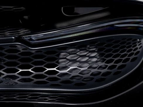 Used 2024 McLaren 750S Spider image 19