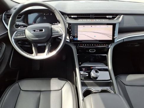 New 2026 Jeep Grand Cherokee L Limited AWD/4WD image 16