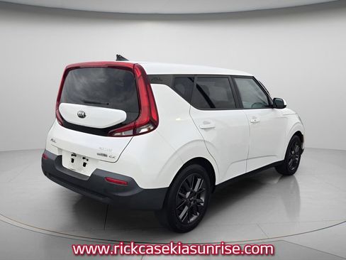 Used 2021 Kia Soul EX FWD image 5