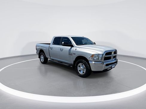 Used 2014 RAM 2500 SLT RWD image 2