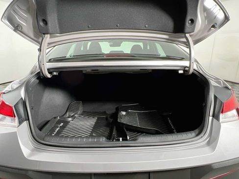 Certified 2025 Hyundai Elantra Sport FWD image 24