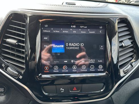 Used 2020 Jeep Cherokee Limited AWD/4WD image 72