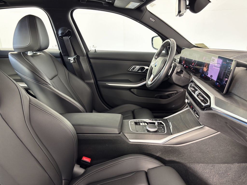 Certified 2023 BMW 330i Sedan w/ Driving Assistance Package RWD image 30