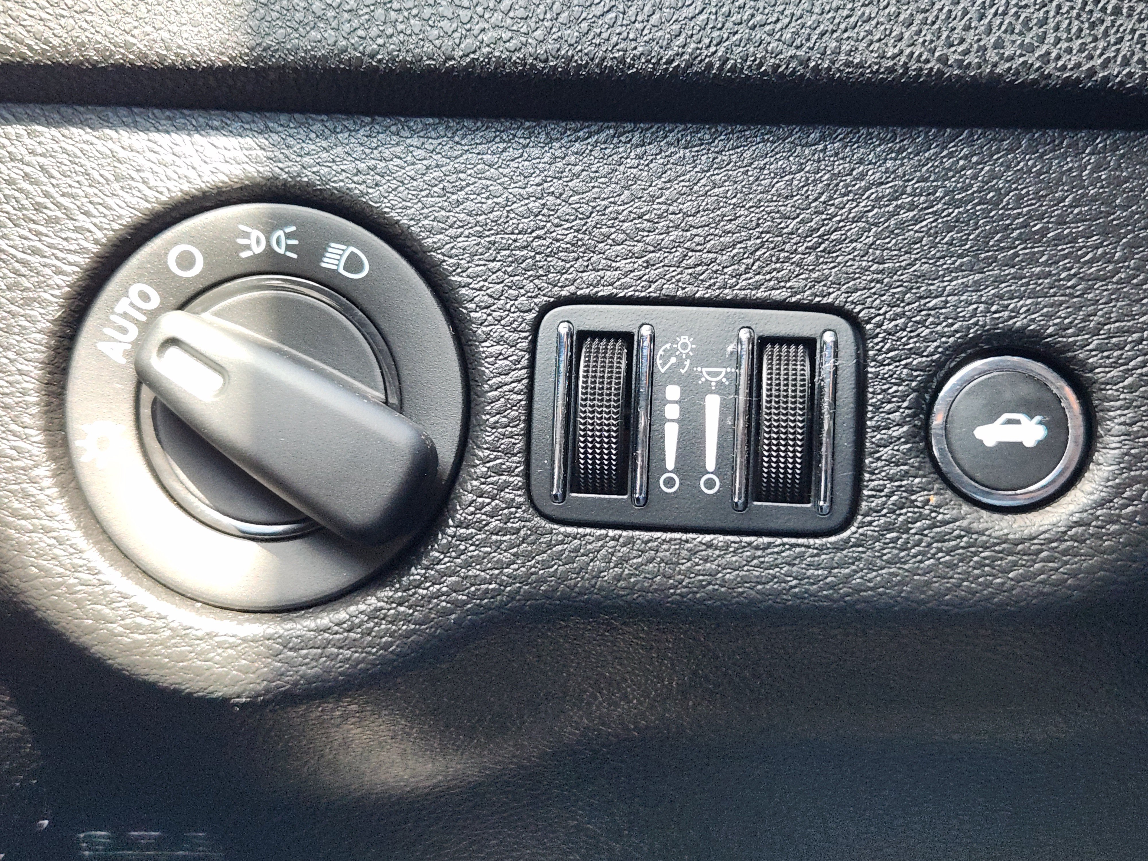 Used 2023 Dodge Charger R/T RWD image 24