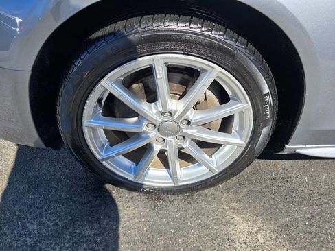 Used 2015 Audi A4 2.0T Premium Plus w/ Technology Package image 11