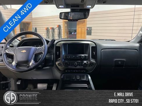 Used 2018 Chevrolet Silverado 1500 High Country image 14