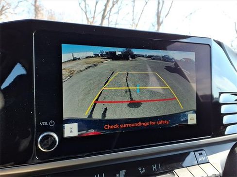 Certified 2025 Toyota Camry LE image 19