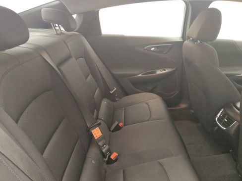 Used 2023 Chevrolet Malibu LT image 19