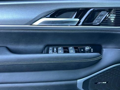 New 2025 Jeep Wagoneer Series II w/ Convenience Group I image 8