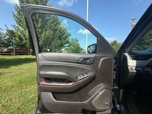 Used 2015 GMC Yukon SLT w/ HD Trailering Package image 9