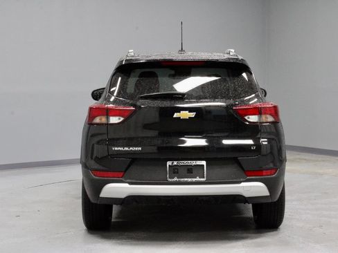 Used 2025 Chevrolet TrailBlazer LT FWD image 9
