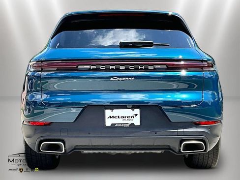 Used 2026 Porsche Cayenne AWD/4WD image 4