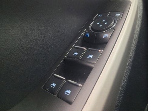 Used 2021 Ford Explorer Limited w/ Equipment Group 301A AWD/4WD image 27