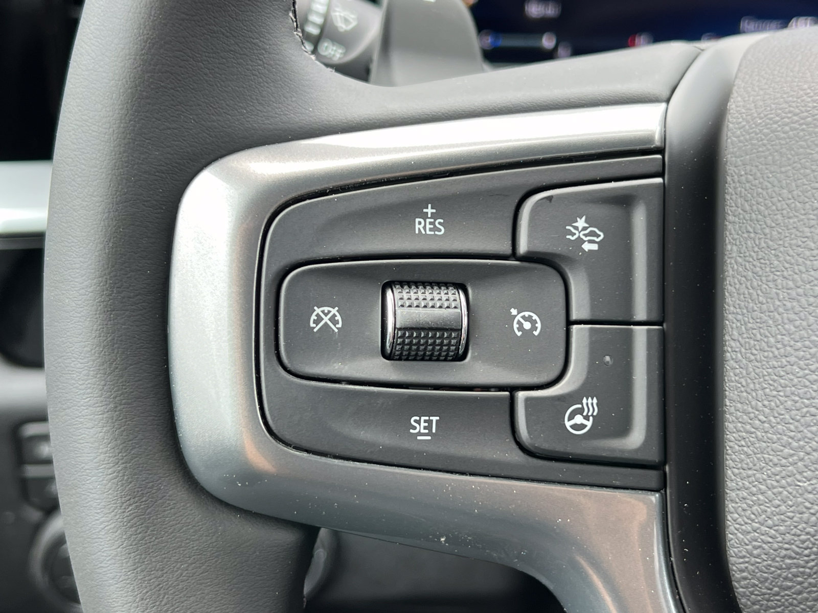 New 2026 Chevrolet Silverado 1500 RST w/ Dark Appearance Package AWD/4WD image 26
