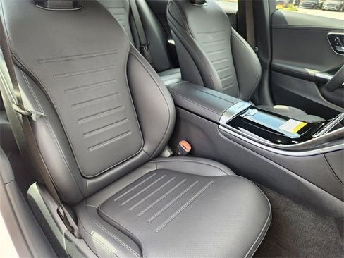 New 2025 Mercedes-Benz C 300 4MATIC Sedan image 15