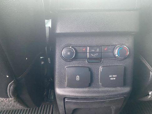 Used 2016 Ford Explorer Limited w/ Equipment Group 301A AWD/4WD image 10