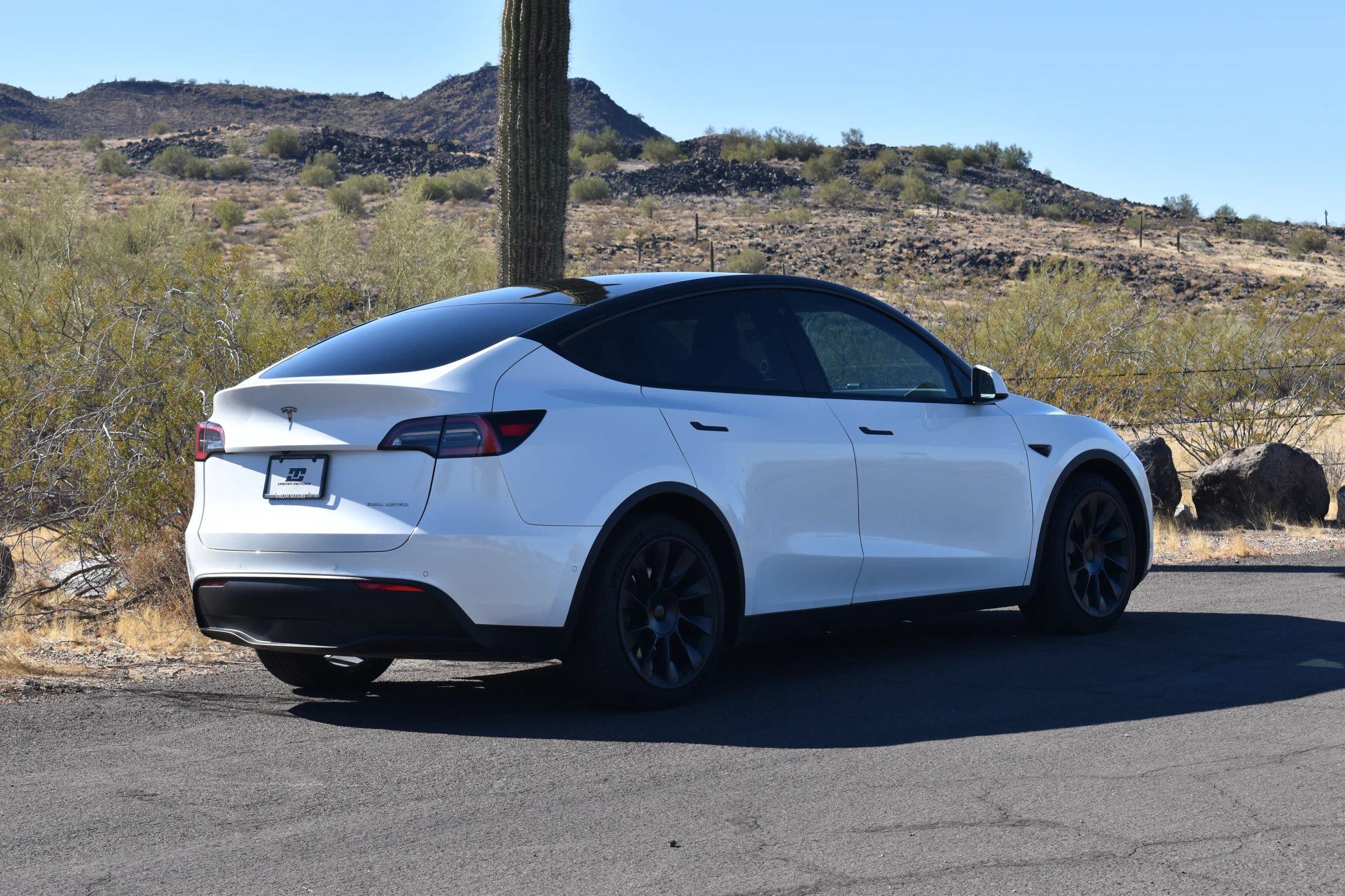 Used 2021 Tesla Model Y Long Range AWD/4WD image 7