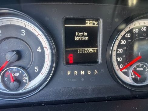 Used 2014 RAM 3500 Tradesman w/ Popular Equipment Group image 16