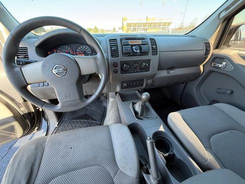 Used 2012 Nissan Frontier S image 11