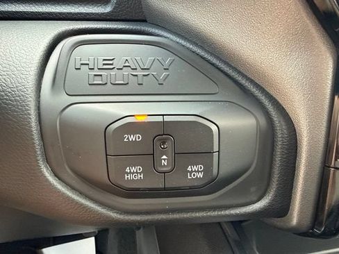 New 2026 RAM 3500 Laramie AWD/4WD image 38