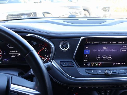 Used 2020 Chevrolet Blazer Premier w/ LPO, Black Grille Bar Package image 27