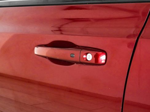 Used 2022 Chrysler 300 S image 41