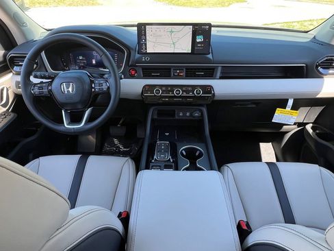 New 2026 Honda Pilot Touring image 15