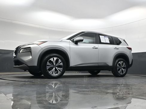 Used 2023 Nissan Rogue SV AWD/4WD image 35