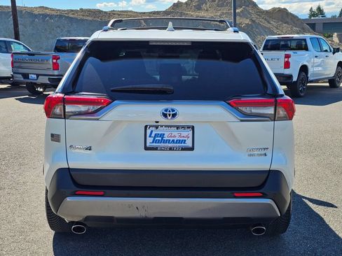 Used 2021 Toyota RAV4 Limited AWD/4WD image 6