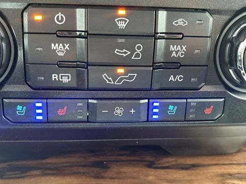 Used 2019 Ford F150 Lariat w/ Equipment Group 501A Mid image 44