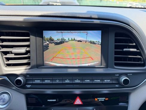 Used 2020 Hyundai Elantra Value Edition FWD image 21