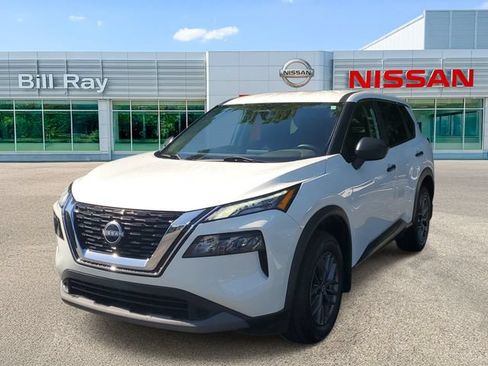 Used 2023 Nissan Rogue S FWD image 2