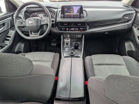 Used 2026 Nissan Rogue SV w/ Cold Weather Package image 17