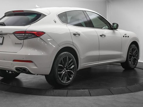 New 2024 Maserati Levante GT Ultima image 9
