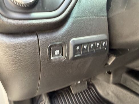 Used 2022 GMC Sierra 3500 Pro w/ Convenience Package AWD/4WD image 31