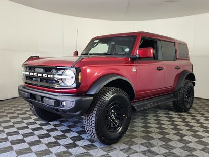 New 2026 Ford Bronco Outer Banks w/ Sasquatch Package