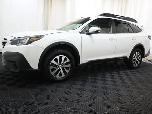 Used 2022 Subaru Outback Premium AWD/4WD image 7