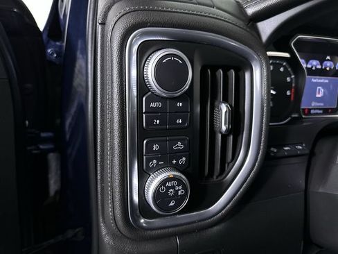 Used 2019 GMC Sierra 1500 Denali w/ Denali Ultimate Package AWD/4WD image 18