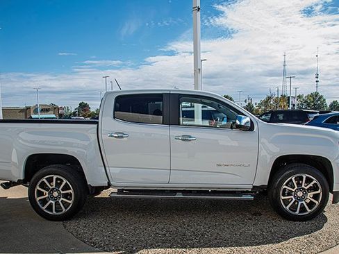 Used 2022 GMC Canyon Denali image 6