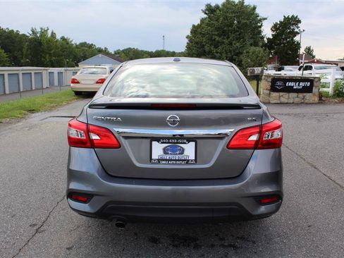 Used 2019 Nissan Sentra SR FWD image 6