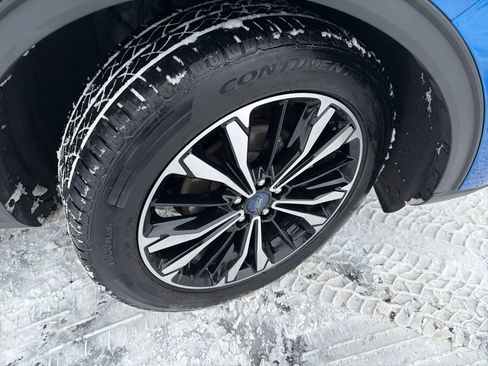 Used 2021 Ford Escape SEL w/ SEL Stealth AWD Package image 10